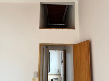 ALQUILO DPTO 1 DORM EN PLANTA ALTA. EXCELENTE ZONA