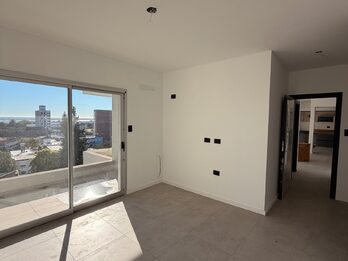 DEPARTAMENTO A ESTRENAR CON COCHERA