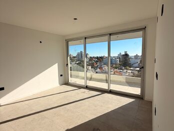 DEPARTAMENTO A ESTRENAR CON COCHERA