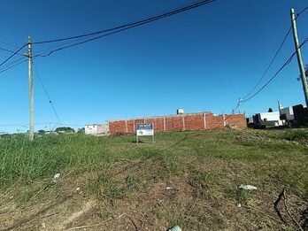 VENTA DE TERRENO EN ESQUINA CALLE INT. BLANDA