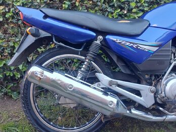 YAMAHA YBR 125