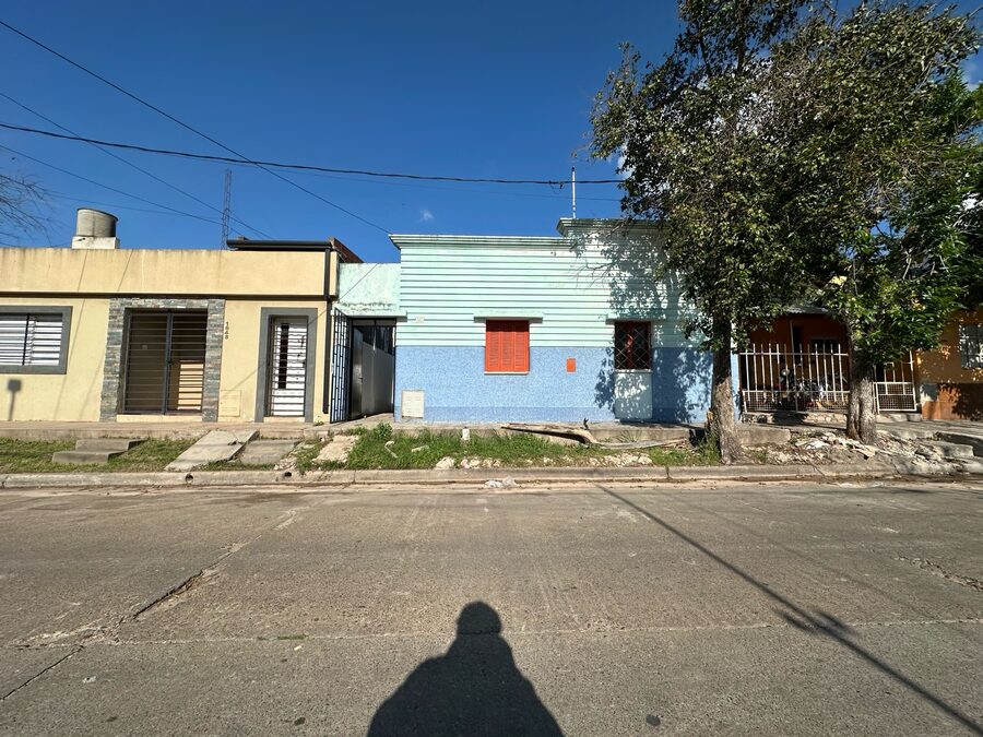 CASA EN VENTA ZONA ESC HOGAR. JOSE RAMOS 1632