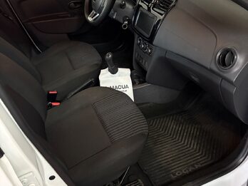 Renault Logan Life 2024