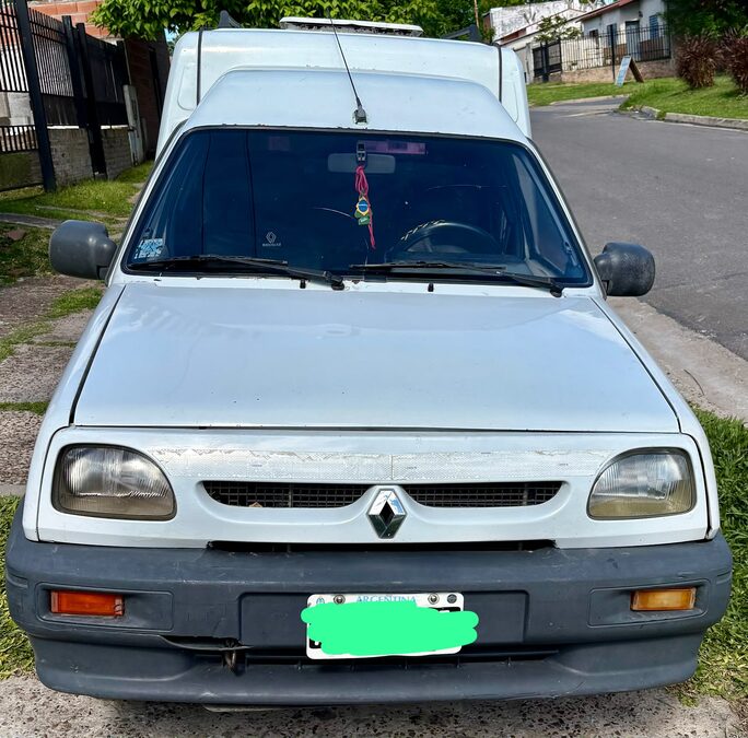 Vendo Renault express 1.9 mod 96!!!