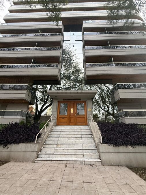 ALQUILER DE SEMIPISO   Mitre 253 – 5º piso