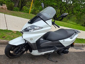 SCOOTER BENELLI ZAFFERANO 250 MOD 2018 TITULAR AL DIA