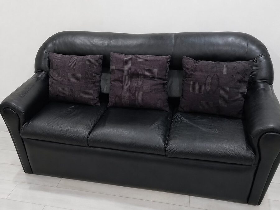 Vendo sillón tres cuerpos+mesita ratona