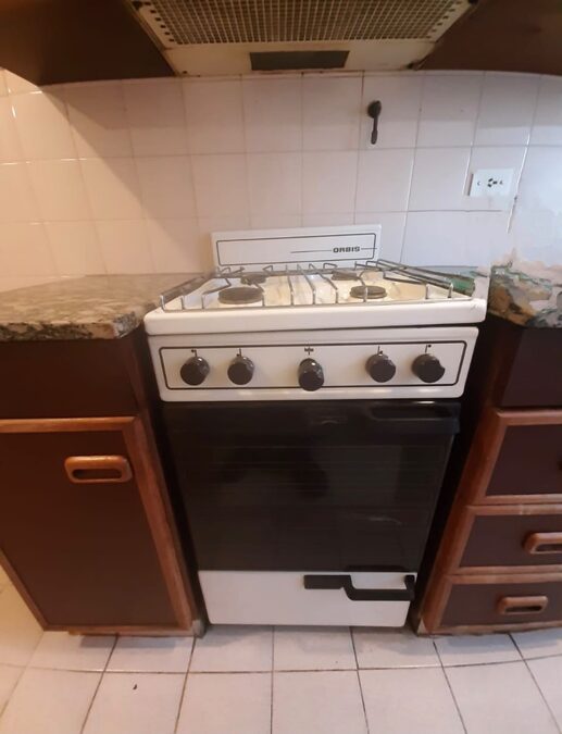ALQUILER. DEPARTAMENTO 2 DORMITORIOS CON.COCHERA 700.000,00 ARS