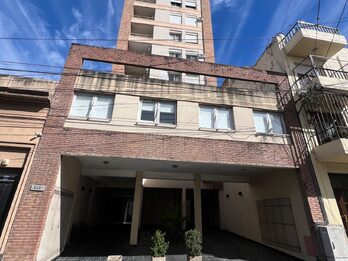 DEPARTAMENTO CÉNTRICO CALLE TUCUMÁN