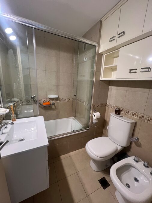 DEPARTAMENTO CÉNTRICO CALLE TUCUMÁN