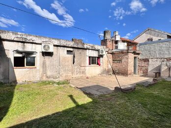 CASA LAGUNA DE LOS BERROS - PARACAO