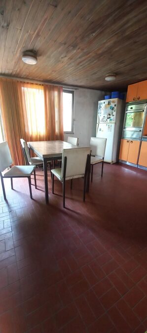 CASA CENTRICA A REFACCIONAR CON LOCAL