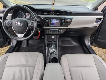 TOYOTA COROLLA 2016