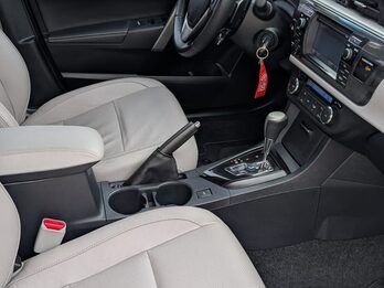 TOYOTA COROLLA 2016