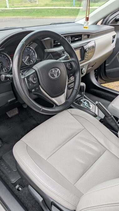 TOYOTA COROLLA 2016