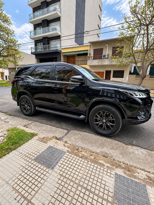 TOYOTA SW4 GR-S 2.8 TDI 4x4 6AT 7AS  - AÑO 2.022