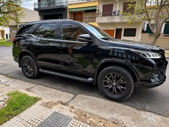 TOYOTA SW4 GR-S 2.8 TDI 4x4 6AT 7AS  - AÑO 2.022