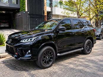 TOYOTA SW4 GR-S 2.8 TDI 4x4 6AT 7AS  - AÑO 2.022