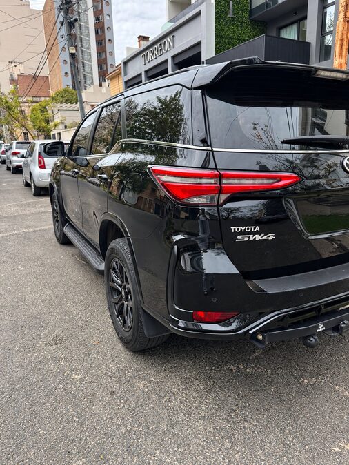 TOYOTA SW4 GR-S 2.8 TDI 4x4 6AT 7AS  - AÑO 2.022