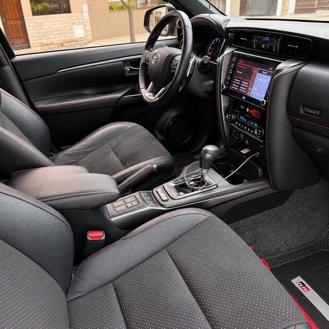 TOYOTA SW4 GR-S 2.8 TDI 4x4 6AT 7AS  - AÑO 2.022