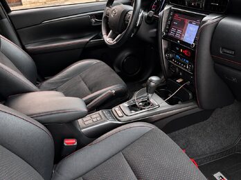 TOYOTA SW4 GR-S 2.8 TDI 4x4 6AT 7AS  - AÑO 2.022