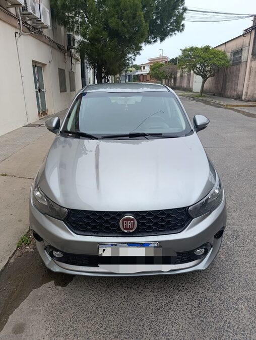 Vendo / Permuto inmaculado Fiat Argo 2018 - 70.000kms