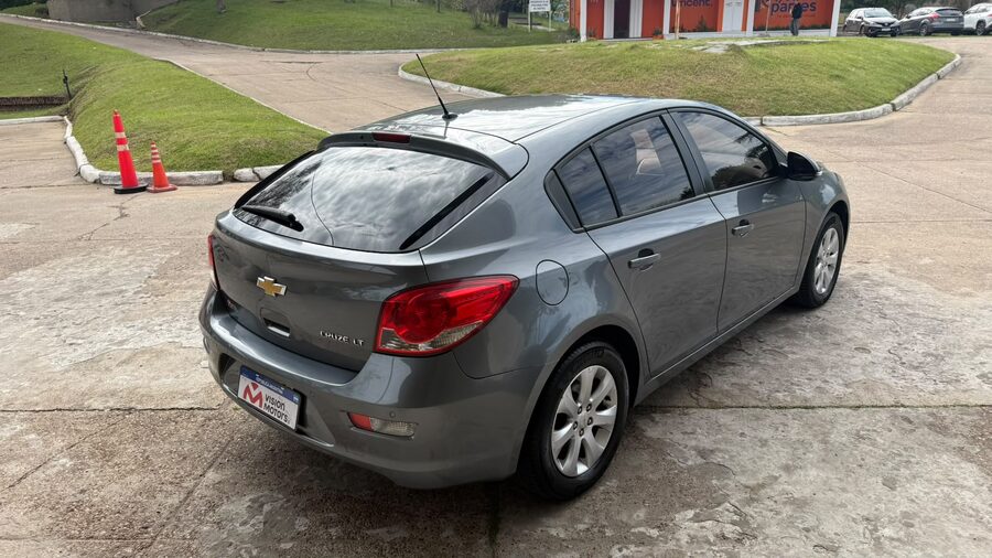 CHEVROLET  CRUZE 1.8 5 PTAS LT. Recibo vehículo menor y mayor valor