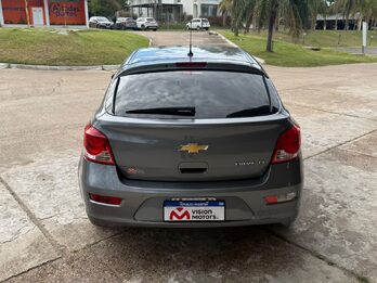 CHEVROLET  CRUZE 1.8 5 PTAS LT. Recibo vehículo menor y mayor valor