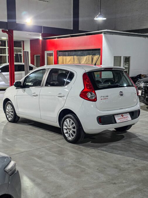 Fiat Palio Attractive 2014