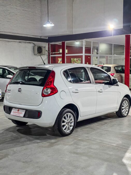 Fiat Palio Attractive 2014