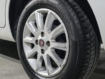 Fiat Palio Attractive 2014