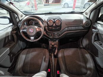 Fiat Palio Attractive 2014
