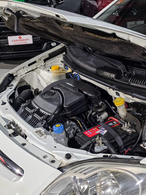 Fiat Palio Attractive 2014