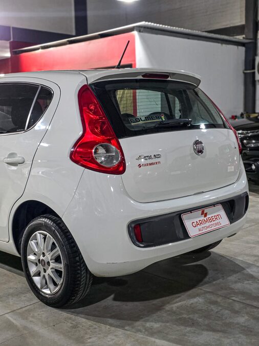 Fiat Palio Attractive 2014