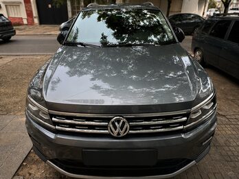 VOLKSWAGEN TIGUAN ALLSPACE 2.0 TSI COMFORTLINE DSG  - AÑO 2.018