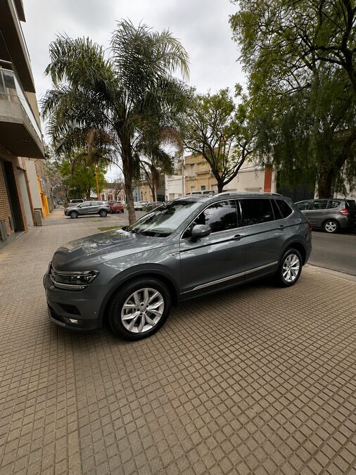 VOLKSWAGEN TIGUAN ALLSPACE 2.0 TSI COMFORTLINE DSG  - AÑO 2.018