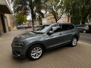 VOLKSWAGEN TIGUAN ALLSPACE 2.0 TSI COMFORTLINE DSG  - AÑO 2.018