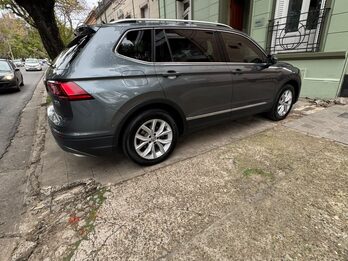 VOLKSWAGEN TIGUAN ALLSPACE 2.0 TSI COMFORTLINE DSG  - AÑO 2.018