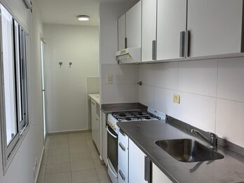 Departamento de dos dormitorios en PB con patio