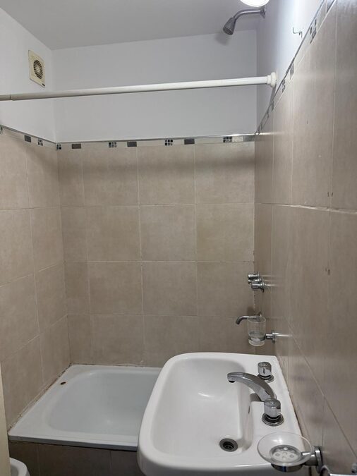 Departamento de dos dormitorios en PB con patio