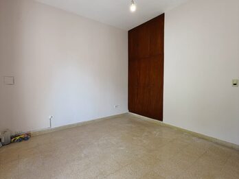 Alquiler Casa 3 Dormitorios Con Cochera Calle Ezpeleta