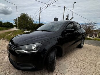 UNICO DUEÑO VENDE VW VOYAGE 1.6 2014
