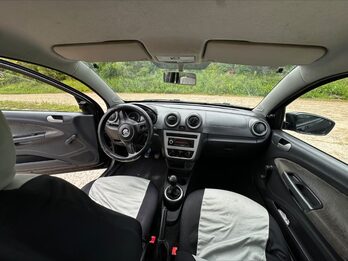 UNICO DUEÑO VENDE VW VOYAGE 1.6 2014