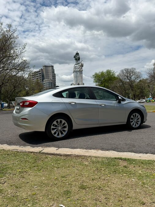 VENDO CRUZE LT 2019