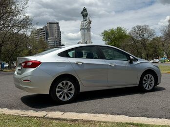 VENDO CRUZE LT 2019