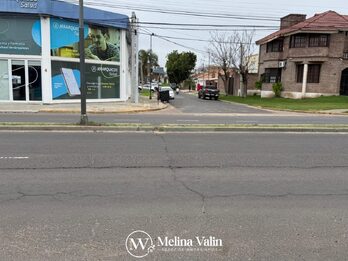 SE ALQUILA DEPARTAMENTO DE 1 DORMITORIO A ESTRENAR, SOBRE AV RAMIREZ, ZONA SUR.