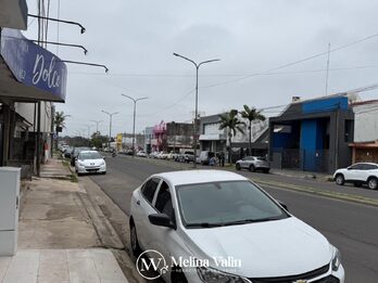 SE ALQUILA DEPARTAMENTO DE 1 DORMITORIO A ESTRENAR, SOBRE AV RAMIREZ, ZONA SUR.
