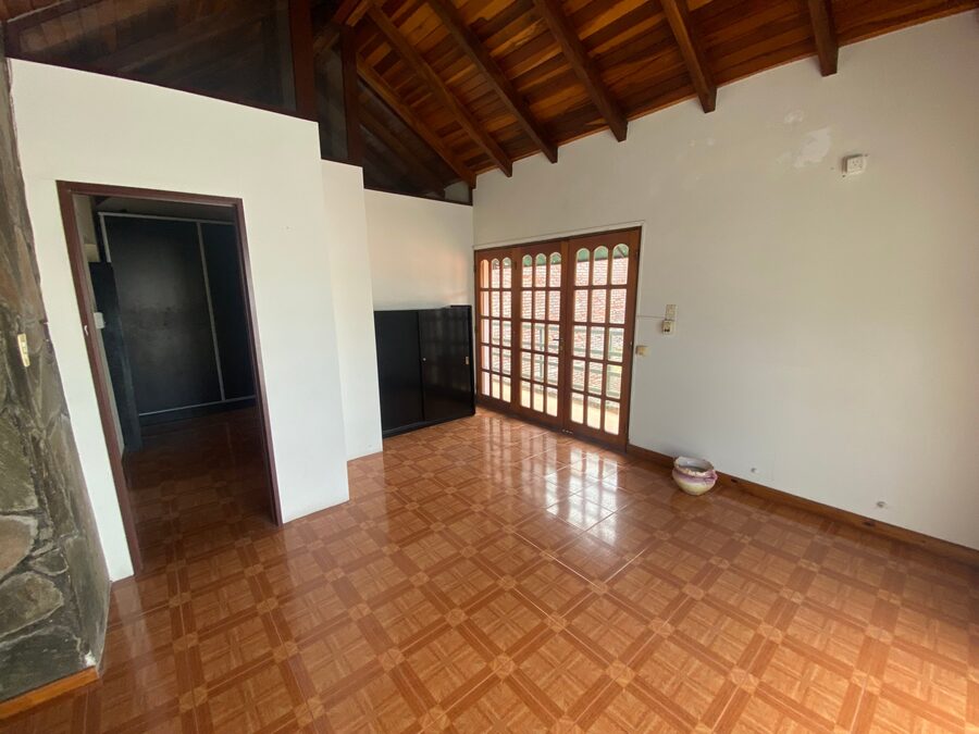 Alquilo casa a tres cuadras de Tribunales