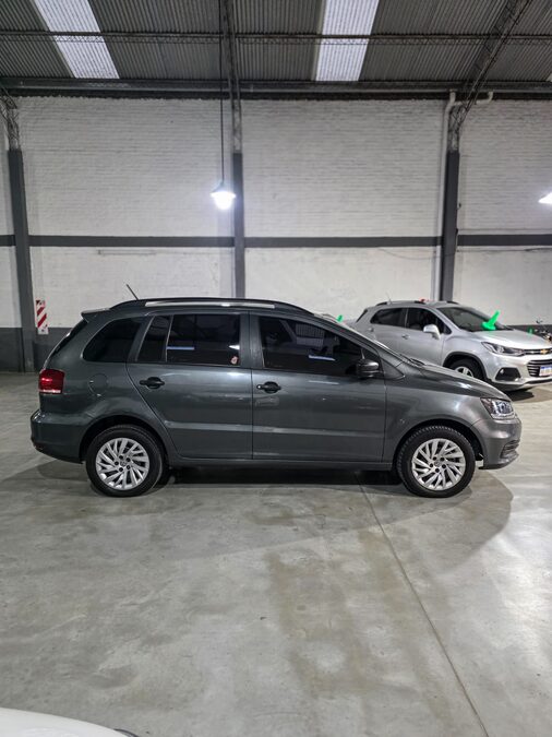 Volkswagen Suran Confort 2017