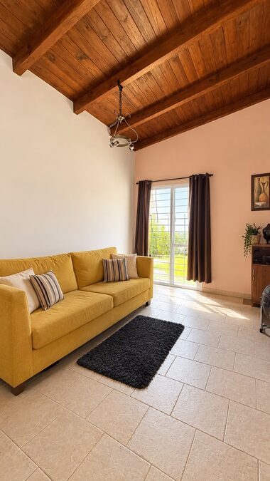 ZONA AV. ZANNI Y LARRALDE - CASA 3 DORMITORIOS | USD 72.000